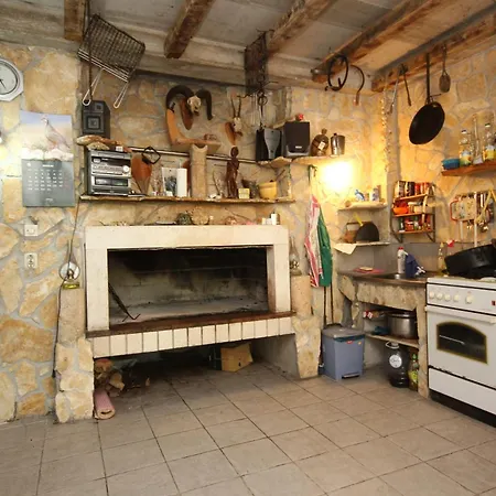 Apartment 648a